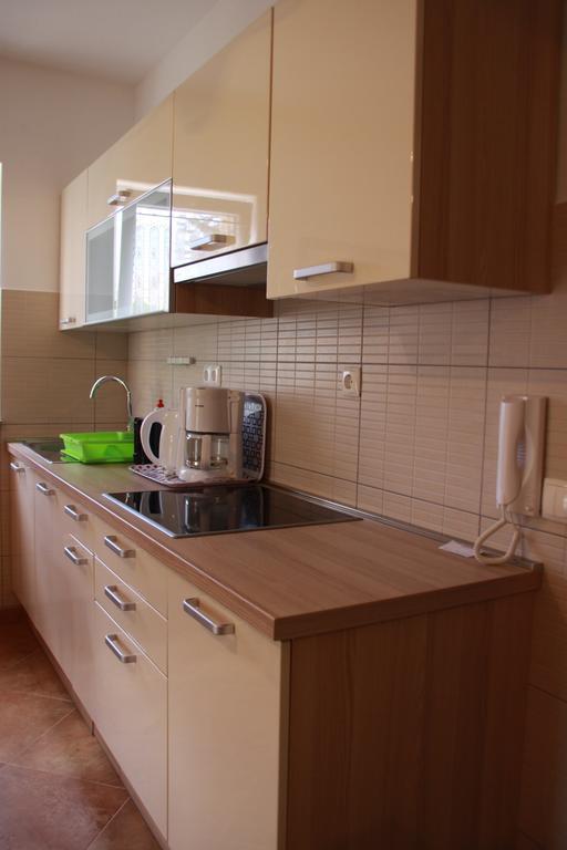 Mediterranean Oasis Apartments Baška Quarto foto